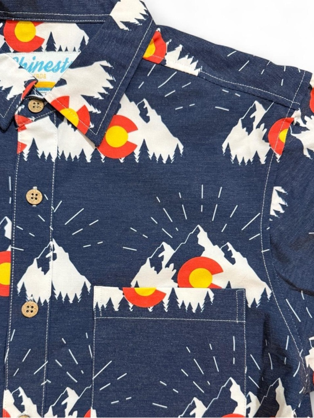 Shinesty Colorado Mountain Print Button Up Shirt Men’s Medium - Picture 2 of 5